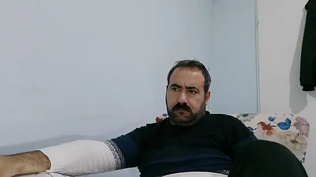 big_snakee (Ask my age) - Does anyone want sperm? :wanker: