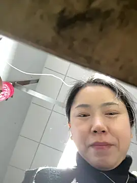 美女DHJM168在线直播