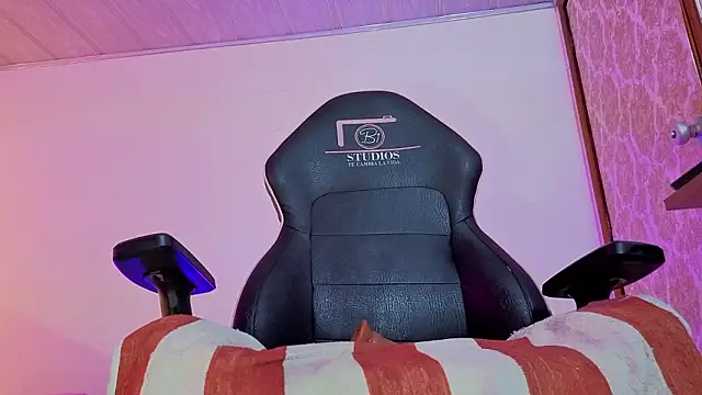 Laylafoxy_tay webcam