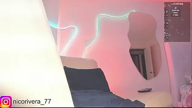 nico_rivera webcam