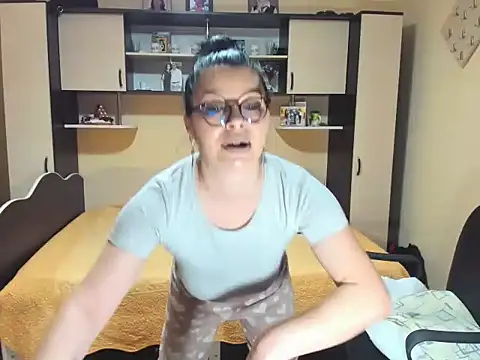 soffy_skye - Soffy_Skye's free webcam - UK Sex Cams