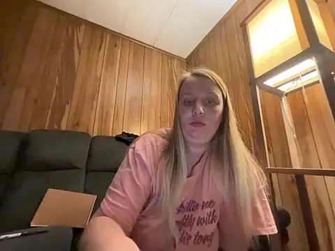 DomsSexDoll69 webcam