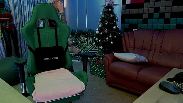 leilareal - LeilaReal's free webcam - UK Sex Cams