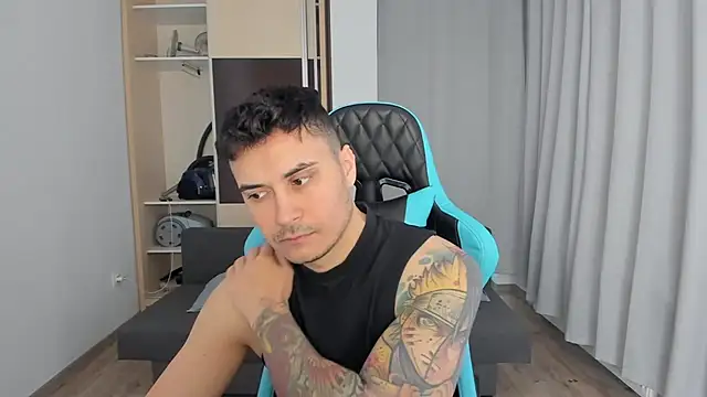 matmalonne - MatMalonne's free webcam - UK Sex Cams