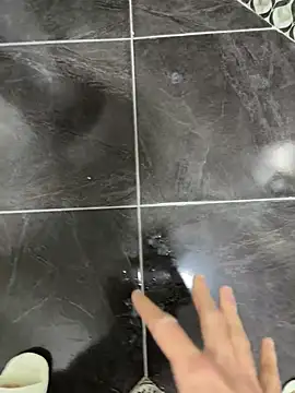 usr172727 - Usr172727's free webcam