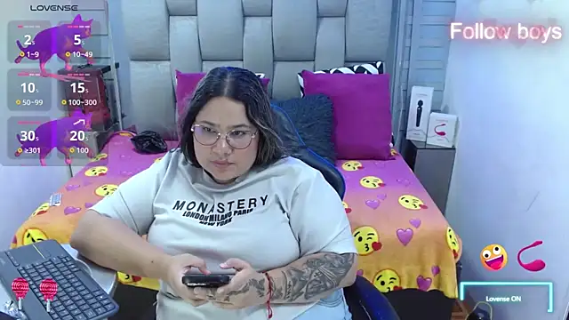 evelin_zaens - Evelin_zaens's free webcam - UK Sex Cams