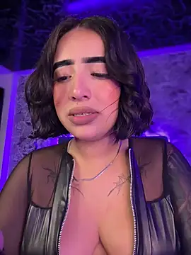 Webcam Model (Scarlett-LS)  is live.Free join now!