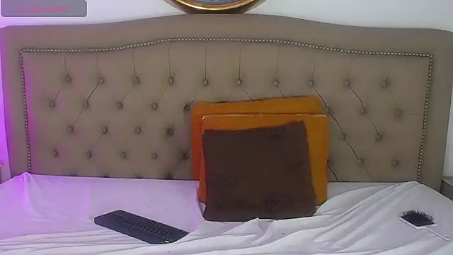 Adara_Ferrara webcam