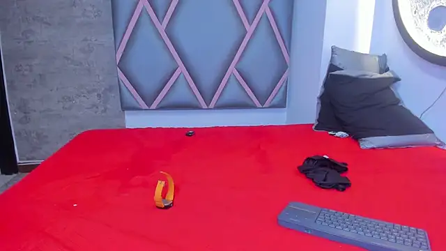 duo_seduxion - Duo_seduxion's free webcam - UK Sex Cams