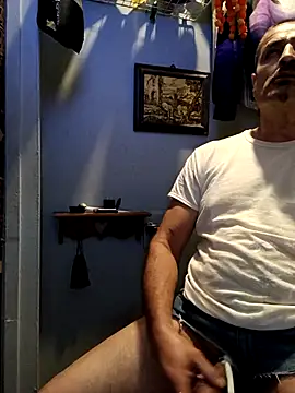 bimexpoexist - Bimexpoexist's free webcam - UK Sex Cams