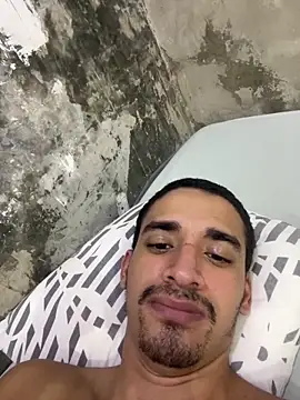 ikaro21 - Ikaro21's free webcam - UK Sex Cams