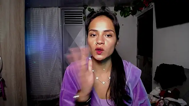 samara_homescapes - Samara_Homescapes's free webcam