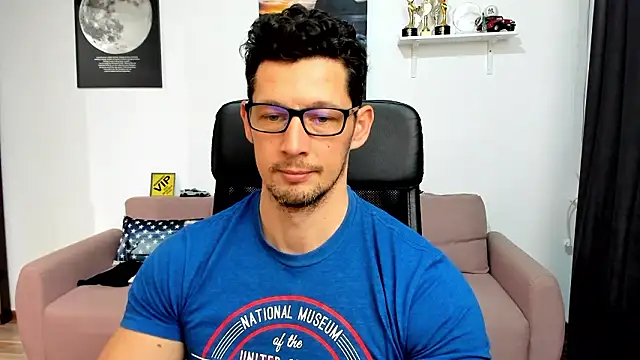 brutusk08 - BrutusK08's free webcam - UK Sex Cams