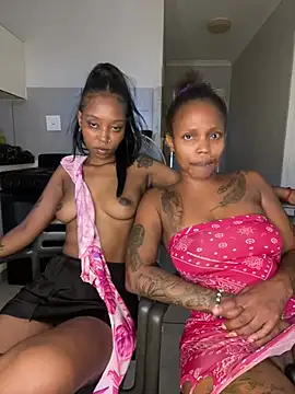 InkLady444 Live Webcam on Stripchat