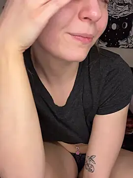 ourlittleesecret - Ourlittleesecret's free webcam