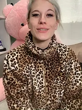 therealjessyley (F young) - Show my Pussy 3min 💚