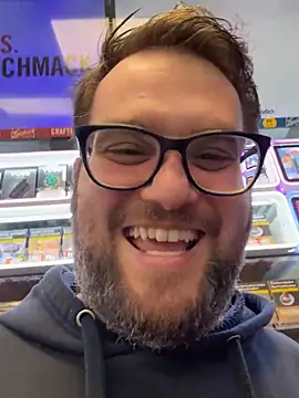 dominic2295 (M young) - Schwanz zeigen