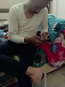 Crazysexycouple0... Live Webcam on Stripchat