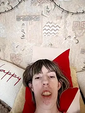 unusual_g (F young) - dildo in pussy 2min