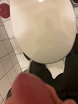 majestik1 - Majestik1's free webcam - UK Sex Cams