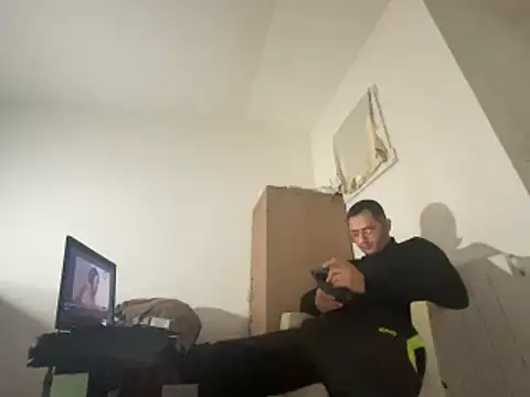 enderson007 (M young) - #bisexuals #blowjob #brunettes #cam2cam #cheapest-privates #dirty-talk #ebony #flashing #gagging #hd #hungarian #masturbation #mobile #muscular #recordable-privates #recordable-publics #sexting #small-audience #young