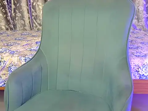 Webcam Model (alaviya-19)  is live.Free join now!