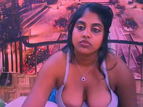 indiandiva27 - IndianDiva27's free webcam