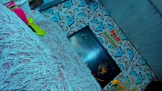 lucianaosorno25 webcam