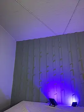 Webcam Model (SecretSensuel)  is live.Free join now!