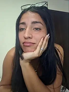 Webcam Model (GISELLA__)  is live.Free join now!