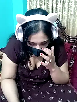 Webcam Model (Porimoni22)  is live.Free join now!