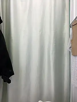 hani_obsessed's room