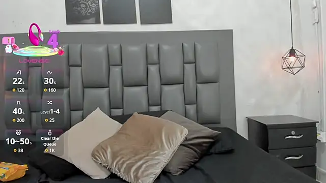 dakota_roussee webcam