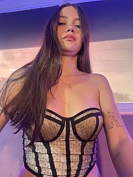 emmajhoons (F teen) - FLASHH TITS 🍒