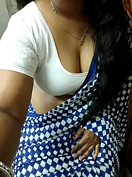 Nikitha_telugu