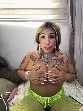 Webcam Model (victoriacopper)  is live.Free join now!