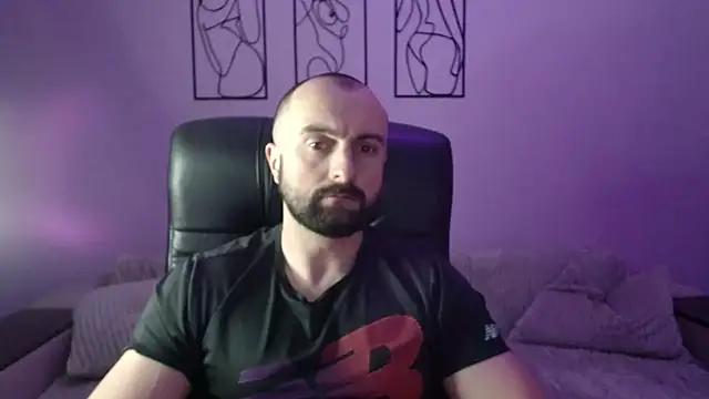 brindlefly6969 (Ask my age) - Cum hot