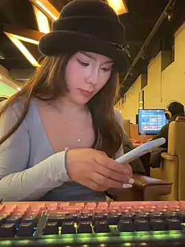 chuchu1991 - ChuChu1991's free webcam