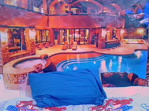 EbonyCurvaceous1 webcam