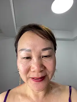 dora-l - Dora-l's free webcam - UK Sex Cams