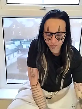 Webcam Model (ThatAltGirl)  is live.Free join now!