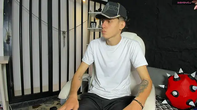 mikebenefleck_01 Live Webcam on Stripchat