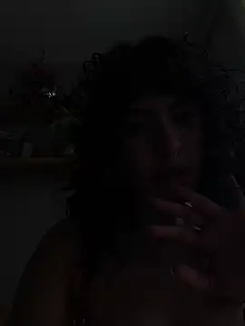 SugarTroubl33's room