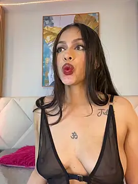 Webcam Model (Mila_Hank_)  is live.Free join now!