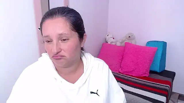 CristialJones_ webcam