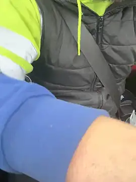 cussy007 (Ask my age) - Trousers down 2 mins