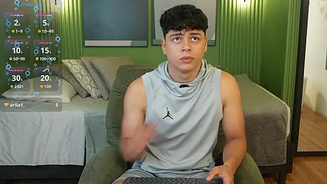 ethan_occonor - Ethan_occonor's free webcam - UK Sex Cams