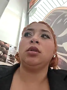 Webcam Model (Mariana-94)  is live.Free join now!