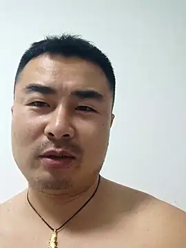 guozuo Live Webcam on Stripchat