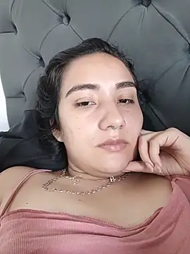 Webcam Model (Hellen_Alex)  is live.Free join now!